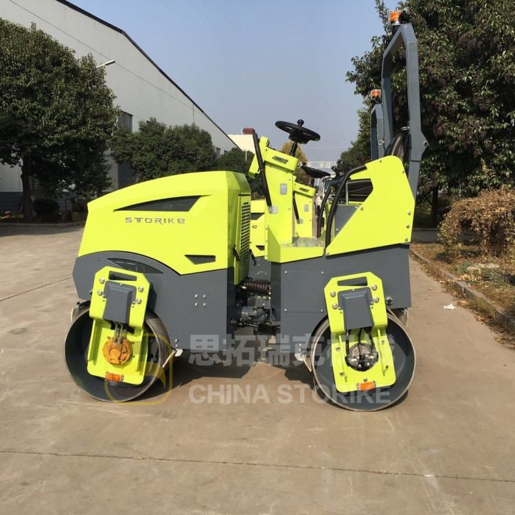 小型壓路機十字路口施工,瀝青路面的接縫有什么技巧處理